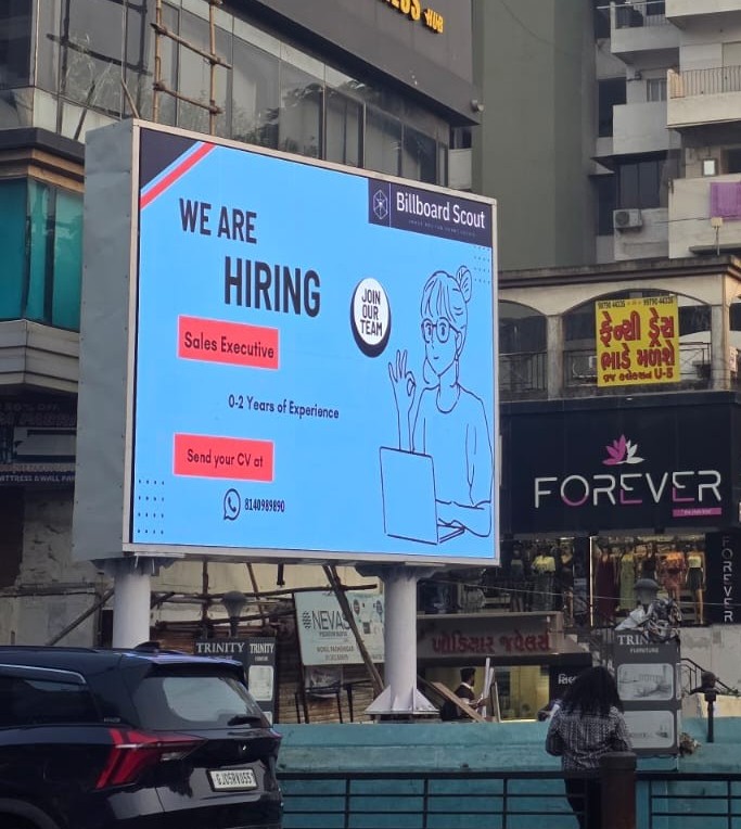 How to grow local business with DOOH?